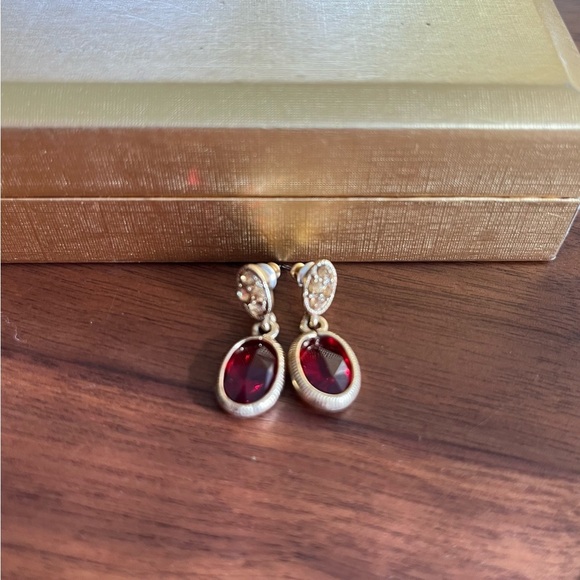 Monet Necklace/Earring Set - Picture 6 of 9